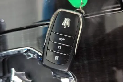 Toyota Crown 2015, 50200 км, за 20873 USD - фото 17