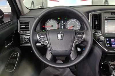 Toyota Crown 2015, 50200 км, за 20873 USD - фото 19