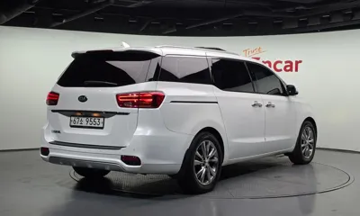 Kia Canival 2019, 210603 км, за 6759.05 USD
