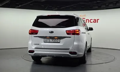 Kia Canival 2019, 210603 км, за 6759.05 USD