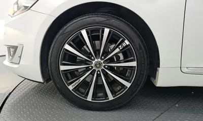 Kia K7 2015, 68677 км, за 5583.29 USD