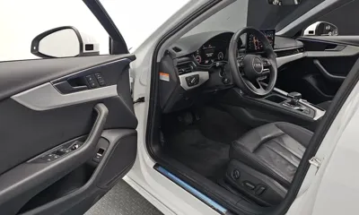 Audi A4 2021, 50824 км, за 16935.8 USD - фото 11