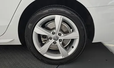 Audi A4 2021, 50824 км, за 16935.8 USD - фото 21