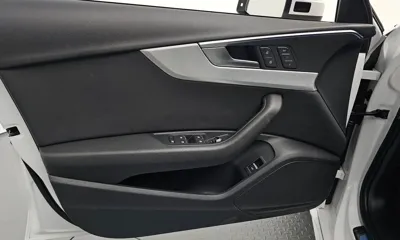 Audi A4 2021, 50824 км, за 16935.8 USD - фото 24