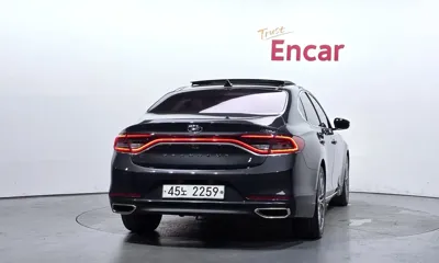 Hyundai Grandeur 2018, 167998 км, за 7807.51 USD