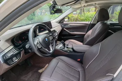 BMW 5 Series 2021, 62800 км, за 33042 USD - фото 9