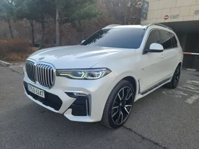 BMW X7 2022, 54138 км, за 56206.14 USD