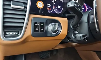 Porsche Cayenne 2021, 40197 км, за 54417.75 USD - фото 20