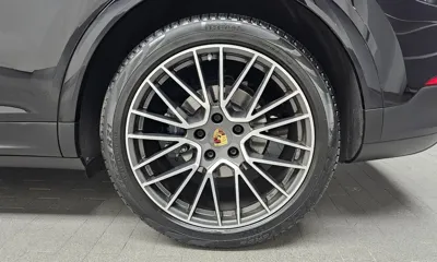 Porsche Cayenne 2021, 40197 км, за 54417.75 USD - фото 21