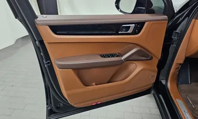 Porsche Cayenne 2021, 40197 км, за 54417.75 USD - фото 24