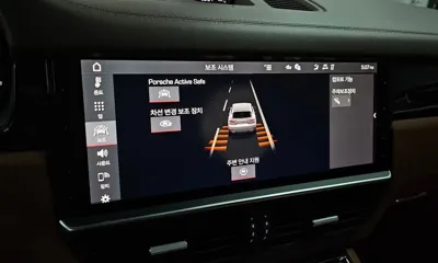 Porsche Cayenne 2021, 40197 км, за 54417.75 USD - фото 29