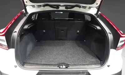 Volvo C40 2023, 50577 км, за 25928.84 USD - фото 20