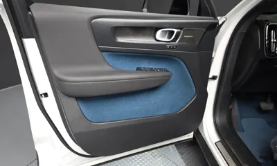 Volvo C40 2023, 50577 км, за 25928.84 USD - фото 24