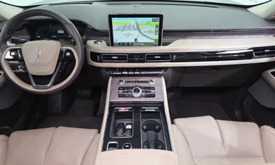 Lincoln Aviator 2020, 106643 км, за 19377.29 USD - фото 7