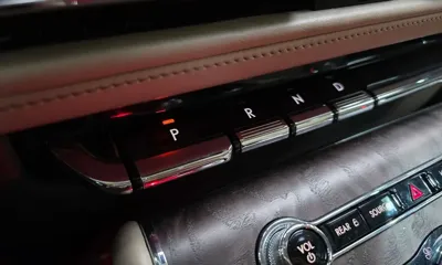 Lincoln Aviator 2020, 106643 км, за 19377.29 USD - фото 9