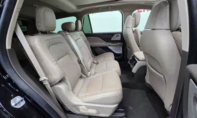 Lincoln Aviator 2020, 106643 км, за 19377.29 USD - фото 19