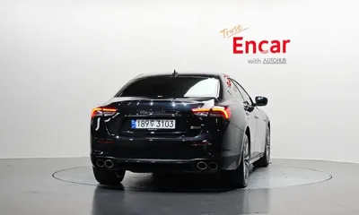 Maserati Ghibli 2022, 58959 км, за 24755.71 USD