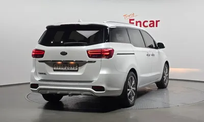 Kia Canival 2020, 55311 км, за 11714.52 USD