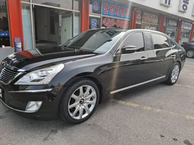 Hyundai Equus 2012, 160133 км, за 4591.43 USD