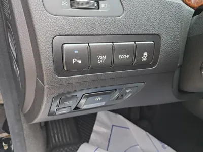 Hyundai Equus 2012, 160133 км, за 4591.43 USD - фото 12