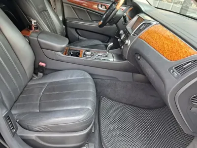 Hyundai Equus 2012, 160133 км, за 4591.43 USD - фото 16