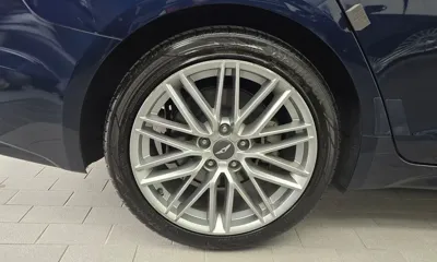 Genesis G70 2019, 76253 км, за 14506.91 USD