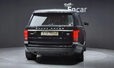 Land Rover Range Rover 2017, 104440 км, за 26372.33 USD