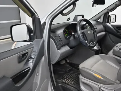 Hyundai Starex 2009, 234544 км, за 3250.82 USD - фото 11