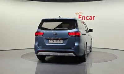 Kia Canival 2016, 102376 км, за 8970.94 USD