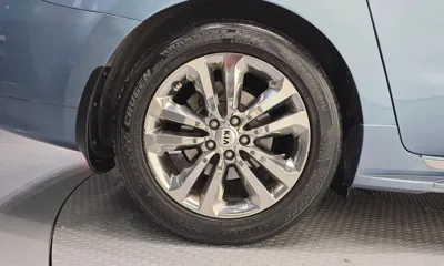 Kia Canival 2016, 102376 км, за 8970.94 USD