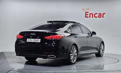 Hyundai Genesis 2016, 122127 км, за 7862.57 USD