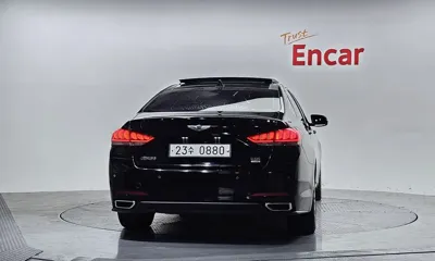 Hyundai Genesis 2016, 122127 км, за 7862.57 USD