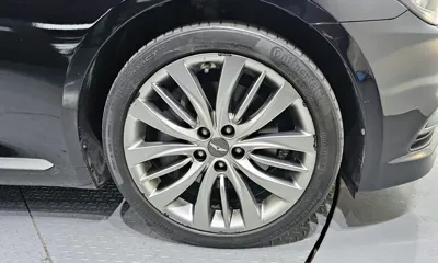 Hyundai Genesis 2016, 122127 км, за 7862.57 USD