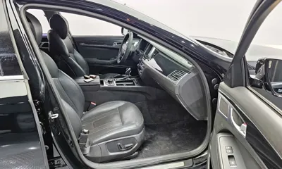 Hyundai Genesis 2016, 122127 км, за 7811.47 USD - фото 11