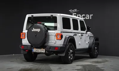 Jeep Wrangler 2020, 65841 км, за 24777 USD