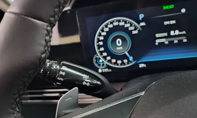 Hyundai Grandeur 2020, 28988 км, за 15765.48 USD - фото 36