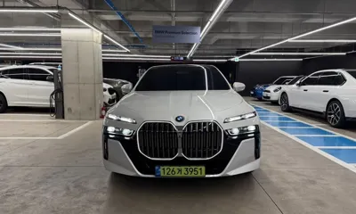 BMW 7-Series 2026, 5875 км, за 106037.04 USD