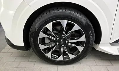 Kia Canival 2021, 50223 км, за 18063.58 USD