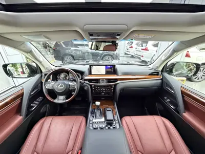 Lexus LX 2020, 48000 км, за 187370.6 USD - фото 6