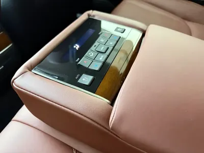 Lexus LX 2020, 48000 км, за 187370.6 USD - фото 20