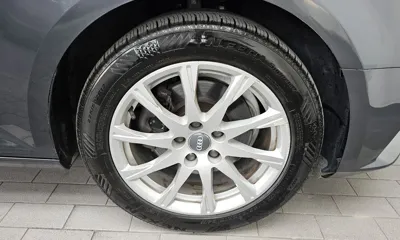 Audi A4 2019, 61315 км, за 13071.46 USD