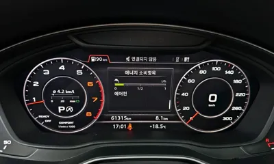 Audi A4 2019, 61315 км, за 13071.46 USD - фото 8