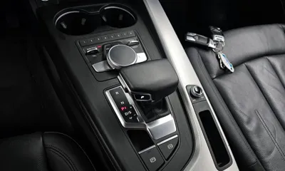 Audi A4 2019, 61315 км, за 13071.46 USD - фото 9