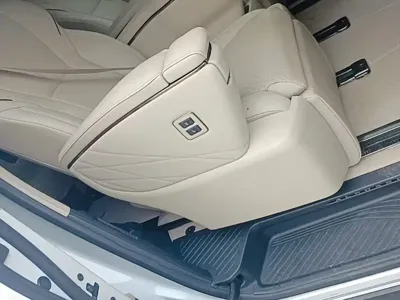 Toyota Alphard 2024, 31000 км, за 126567.24 USD