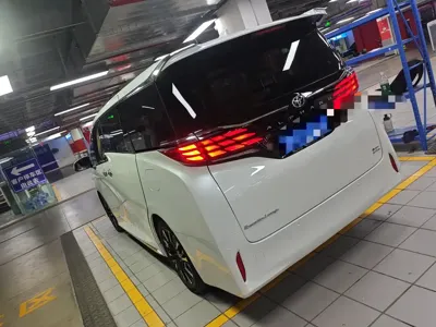 Toyota Alphard 2024, 31000 км, за 126038.09 USD - фото 7