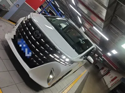 Toyota Alphard 2024, 31000 км, за 126038.09 USD - фото 9