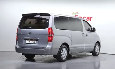 Hyundai Starex 2016, 117977 км, за 7351.98 USD