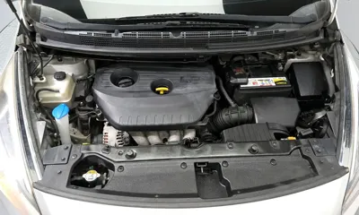 Kia Carens 2014, 229259 км, за 3255.84 USD - фото 6