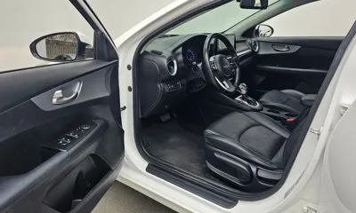 Kia K3 2022, 145729 км, за 7207.56 USD - фото 11