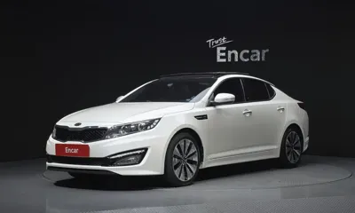 Kia K5 · 2011 год